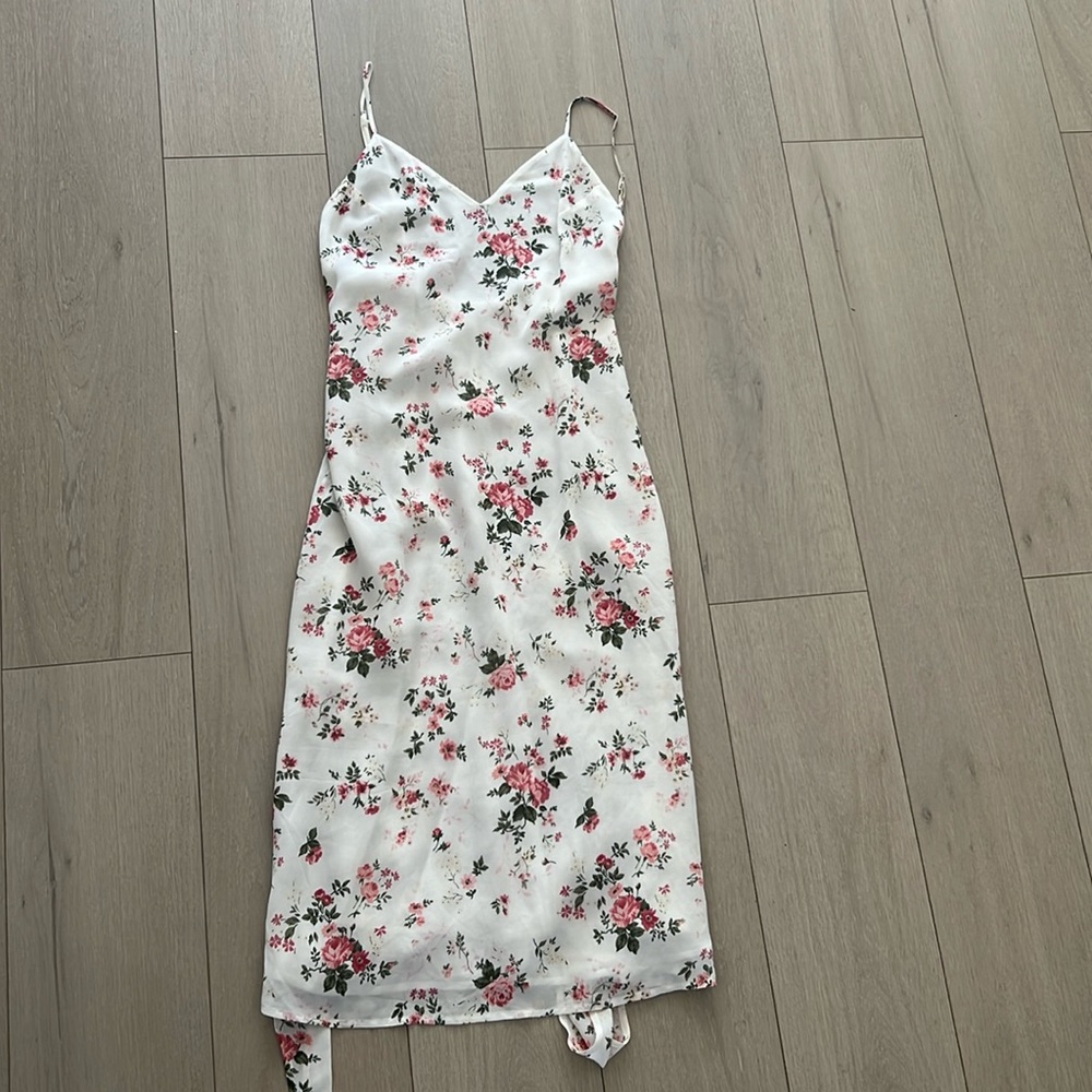 Reformation Dress, size 4, white/cream with delicate floral pattern